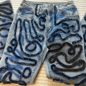 Light Blue Denim Skinny Jeans with Chenille Appliqué Women’s Junior 5